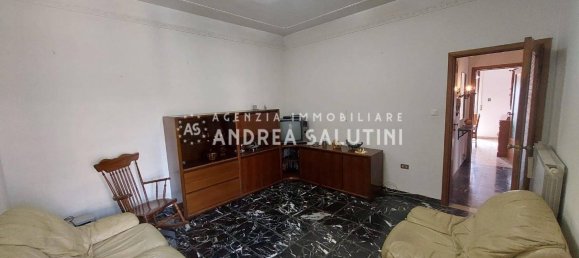 2 Schlafzimmer Wohnung in Calcinaia, Italy, Nr. 352029 4