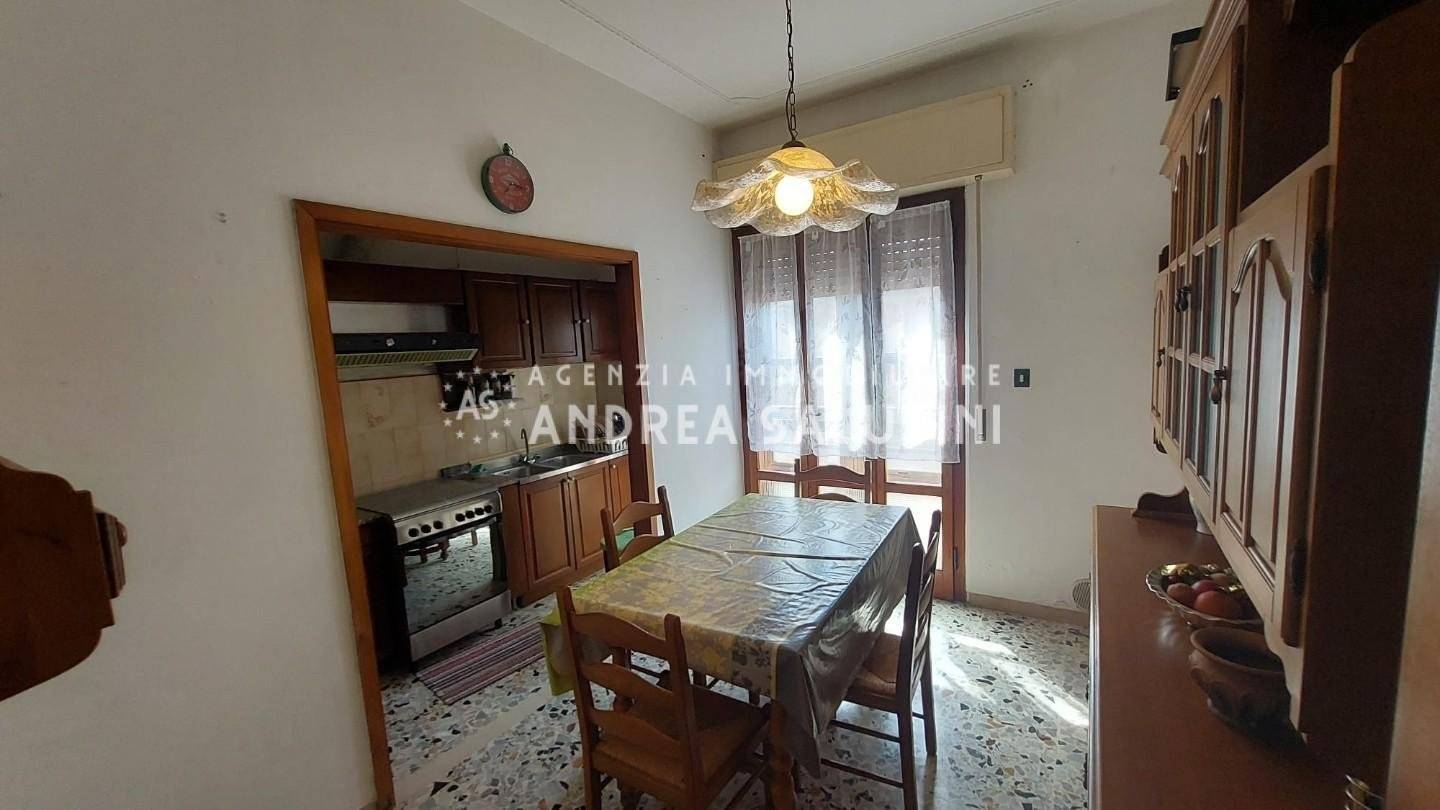 2 Schlafzimmer Wohnung in Calcinaia, Italy, Nr. 352029