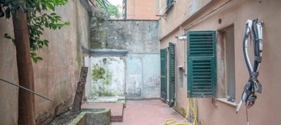 6 rooms Apartment in Genoa, Italy No. 293302 8