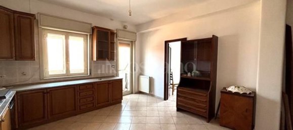 4 bedrooms Apartment in Mascalucia, Italy No. 380780 9