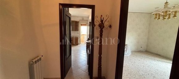 4 bedrooms Apartment in Mascalucia, Italy No. 380780 3