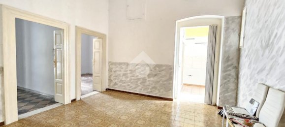 2 bedrooms Apartment in Taranto, Italy No. 65958 2