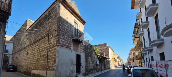 2 bedrooms House in Portico di Caserta, Italy No. 375893 3