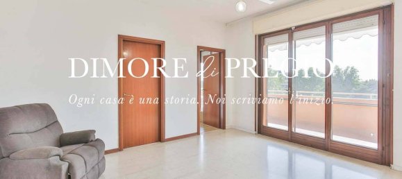 2 Schlafzimmer Penthouse in Peschiera Borromeo, Italy, Nr. 264858 4