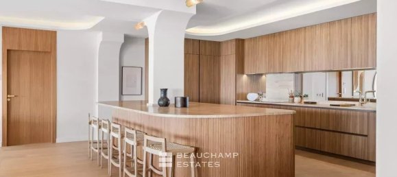 4 bedrooms Villa in Cannes, France No. 295455 2