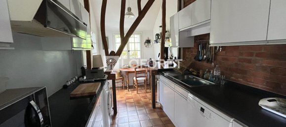 3 bedrooms House in Allonne, France No. 78157 3