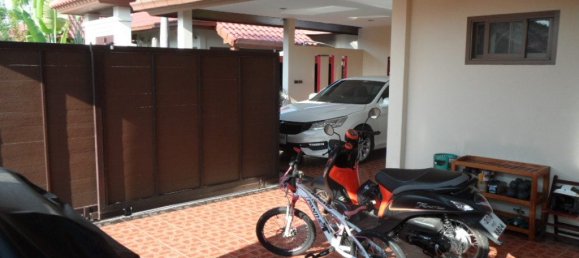 3 chambres house à vendre à Bang Lamung, Chonburi, Eastern Thailand, Thailand № 63351 2
