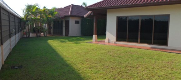 3 chambres house à vendre à Bang Lamung, Chonburi, Eastern Thailand, Thailand № 63351 8