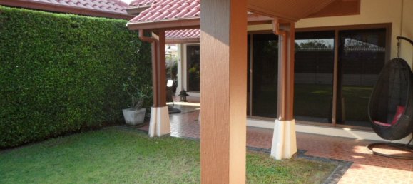 3 chambres house à vendre à Bang Lamung, Chonburi, Eastern Thailand, Thailand № 63351 7