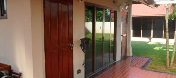 3 chambres house à vendre à Bang Lamung, Chonburi, Eastern Thailand, Thailand № 63351 4