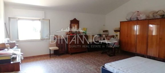 12-Zimmer Haus in Santa Maria a Monte, Italy, Nr. 233666 6