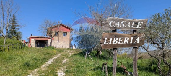 5-Zimmer Gewerbliche Immobilie in Campoli del Monte Taburno, Italy, Nr. 101815 2