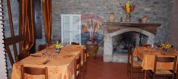 5-Zimmer Gewerbliche Immobilie in Campoli del Monte Taburno, Italy, Nr. 101815 7