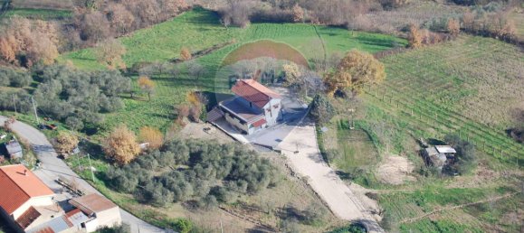 5-Zimmer Gewerbliche Immobilie in Campoli del Monte Taburno, Italy, Nr. 101815 3