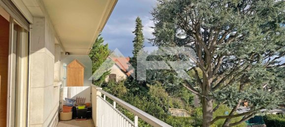 Квартира с 3 спальнями в Шату, Франция № 167839 3