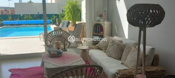 3 Schlafzimmer Villa in Alicante, Spain, Nr. 176101 10