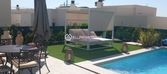 3 Schlafzimmer Villa in Alicante, Spain, Nr. 176101 8