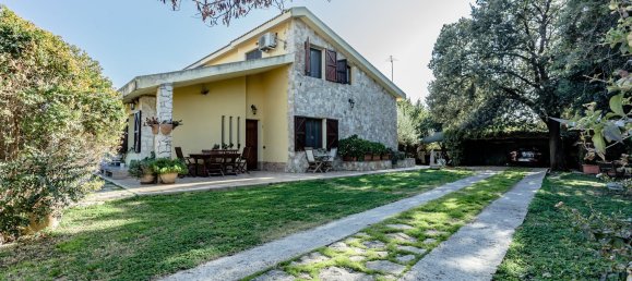 Вилла с 5 комнатами в Куарту Сант'Элена, Италия № 120109 3