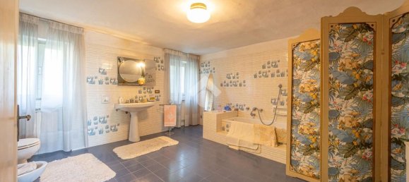 16-Zimmer Villa in Sant'Ambrogio di Valpolicella, Italy, Nr. 175228 3