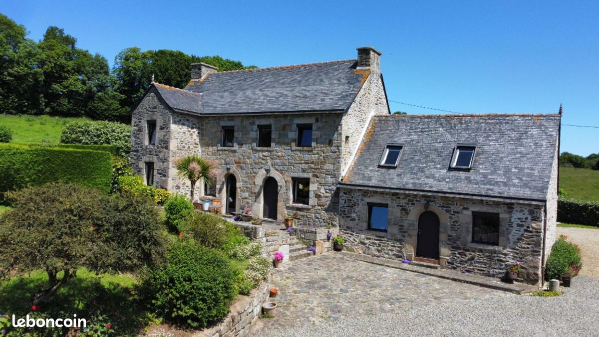 6 bedrooms House in Lanmeur, France No. 286197