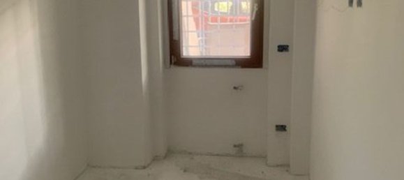 3 bedrooms Apartment in Rome, Italy No. 341101 9