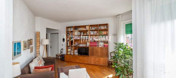 5 rooms Apartment in Chivasso, Italy No. 8654 7