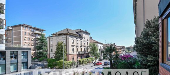 2 bedrooms Apartment in Bergamo, Italy No. 354302 7