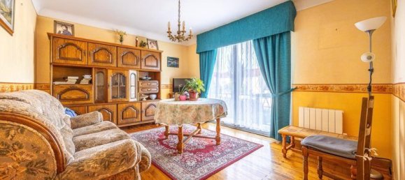 3 Schlafzimmer Haus in Niort, France, Nr. 335747 2