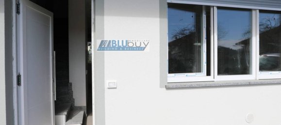 2 bedrooms House in Olgiate Comasco, Italy No. 5261 3