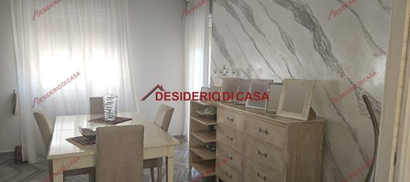 4 bedrooms Apartment in Palermo, Italy No. 323779 2