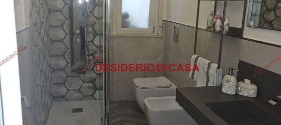 4 bedrooms Apartment in Palermo, Italy No. 323779 12