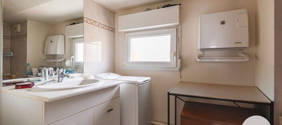 Apartamento de 2 dormitorios en Reims, France No. 225688 8