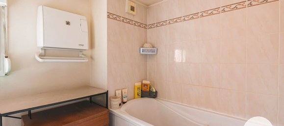 Apartamento de 2 dormitorios en Reims, France No. 225688 7