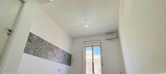 3-Zimmer Wohnung in Syracuse, Italy, Nr. 250111 5