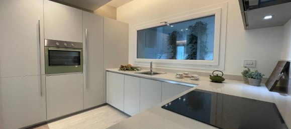 6-salle Villa à Salò, Italy No. 114161 8