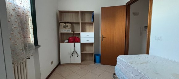 Apartamento de 3 divisões em Rubiera, Italy N.º 191846 10