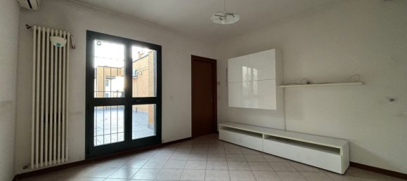 Apartamento de 3 divisões em Rubiera, Italy N.º 191846 2