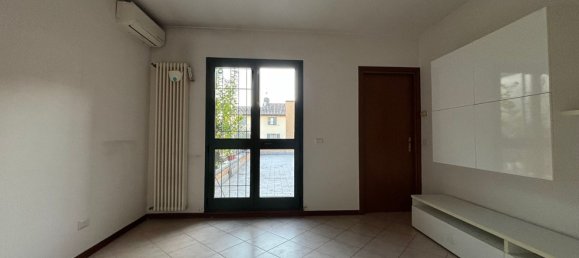 Apartamento de 3 divisões em Rubiera, Italy N.º 191846 7