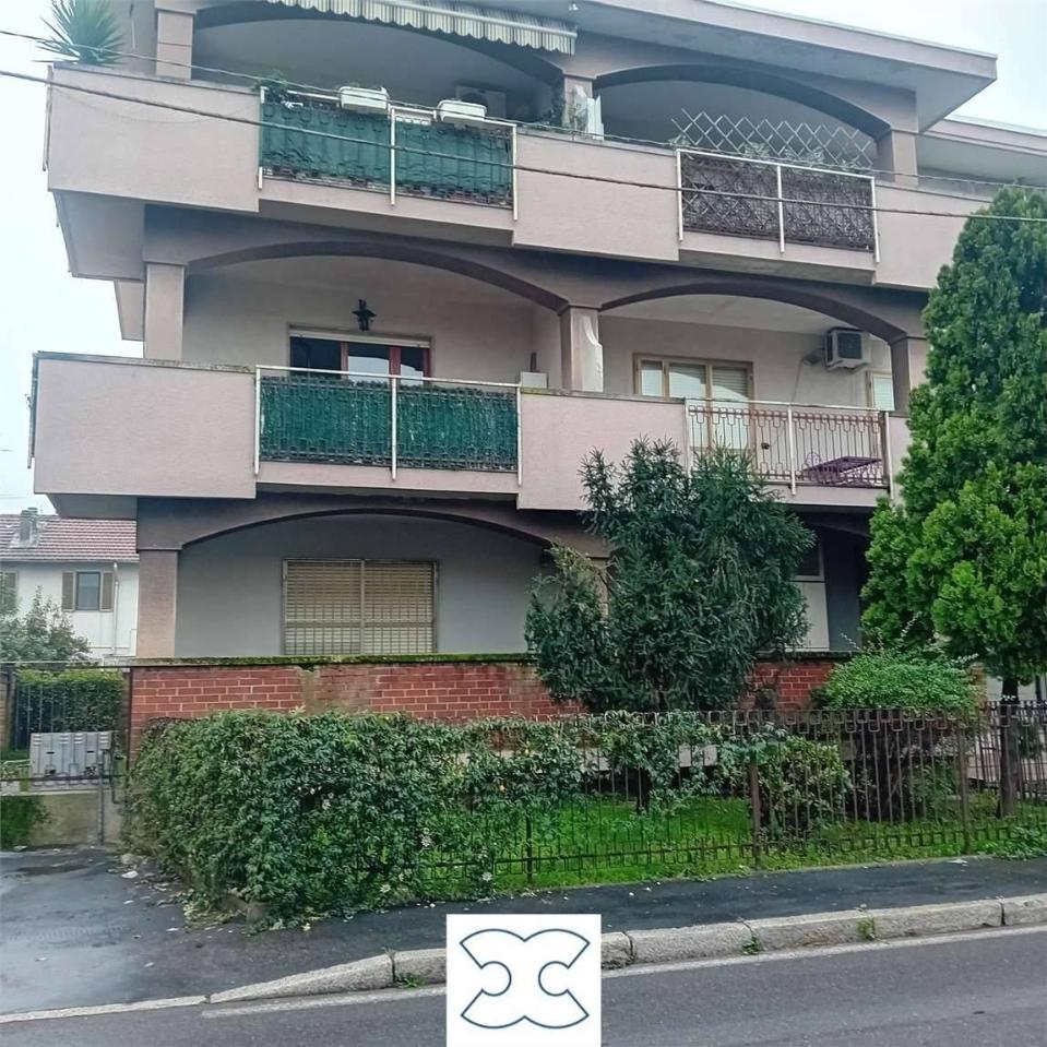 Apartamento de 4 divisões em Olgiate Olona, Italy N.º 86414