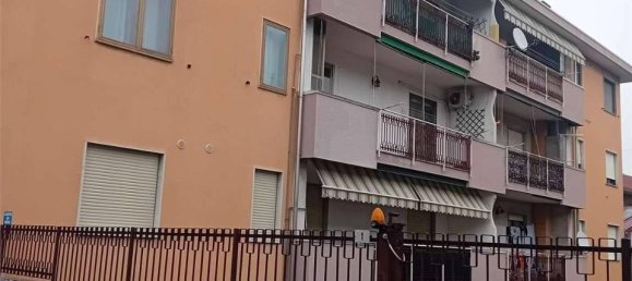 Apartamento de 4 divisões em Olgiate Olona, Italy N.º 86414 4