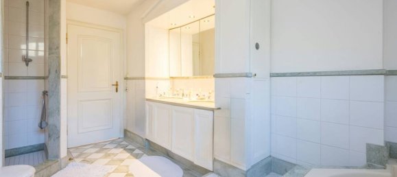 5 bedrooms House in Regensburg, Germany No. 221731 12