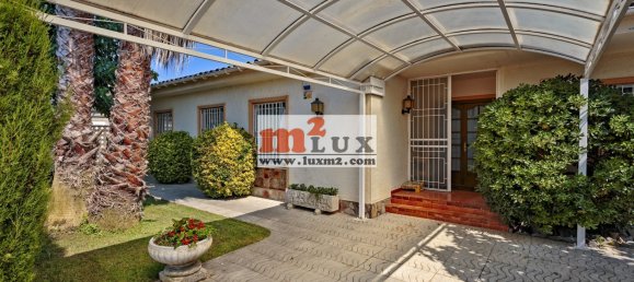 4 bedrooms Villa in Empuriabrava, Spain No. 13339 3
