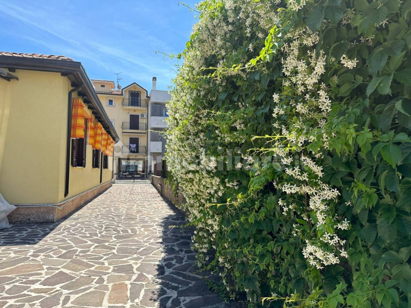 3 bedrooms Villa in Avezzano, Italy No. 28362