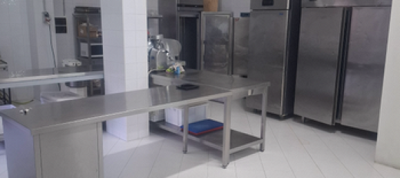 2-Zimmer Gewerbliche Immobilie in Vittoria, Italy, Nr. 300238 3