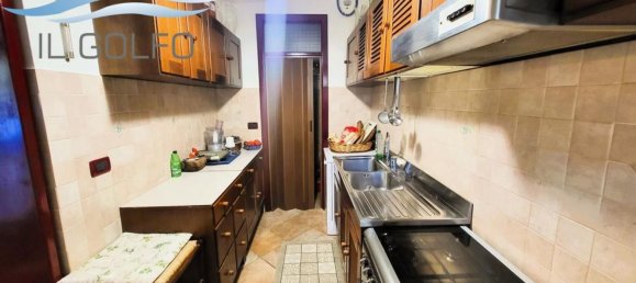 4-salle Appartement à Diano Castello, Italy No. 86516 8