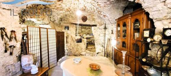 4-salle Appartement à Diano Castello, Italy No. 86516 34