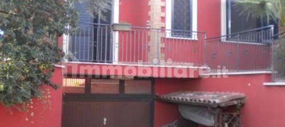 3 bedrooms House in Pomezia, Italy No. 330744 4