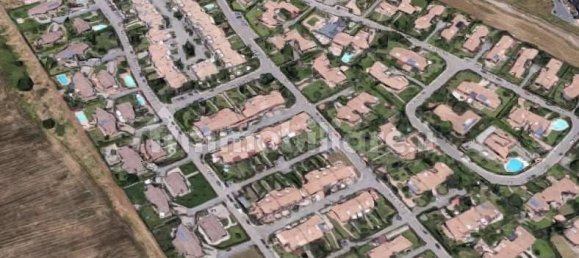 3 bedrooms House in Pomezia, Italy No. 330744 8