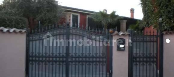 3 bedrooms House in Pomezia, Italy No. 330744 3