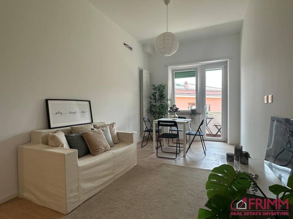 1 bedroom Apartment in Rome, Italy No. 386107